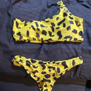 Animal print one shoulder bikini